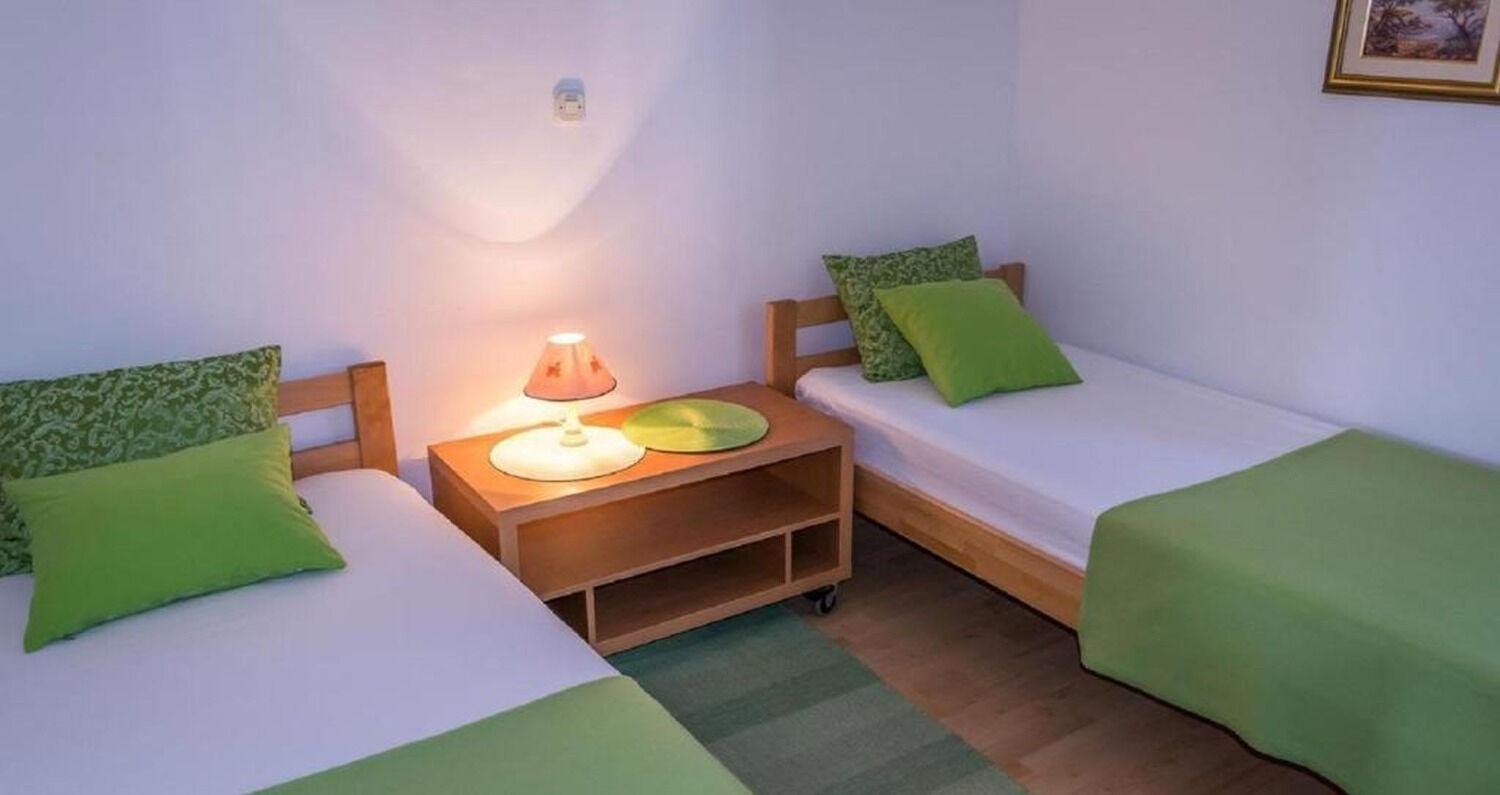 Apartments Brane - 100M From The Beach Trogir Exteriör bild