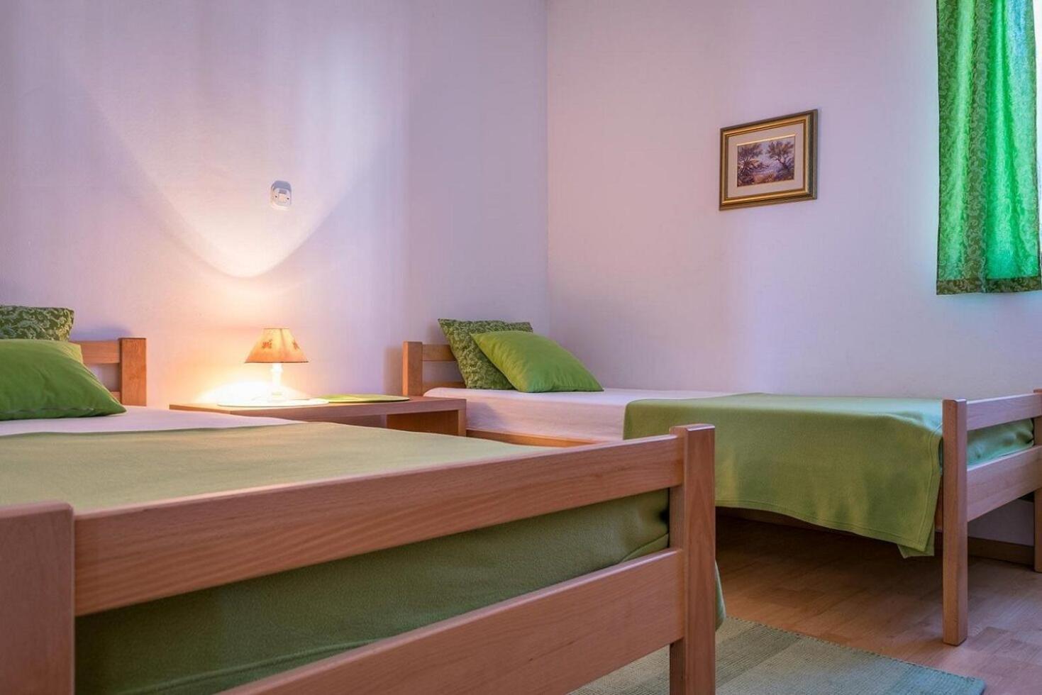 Apartments Brane - 100M From The Beach Trogir Exteriör bild