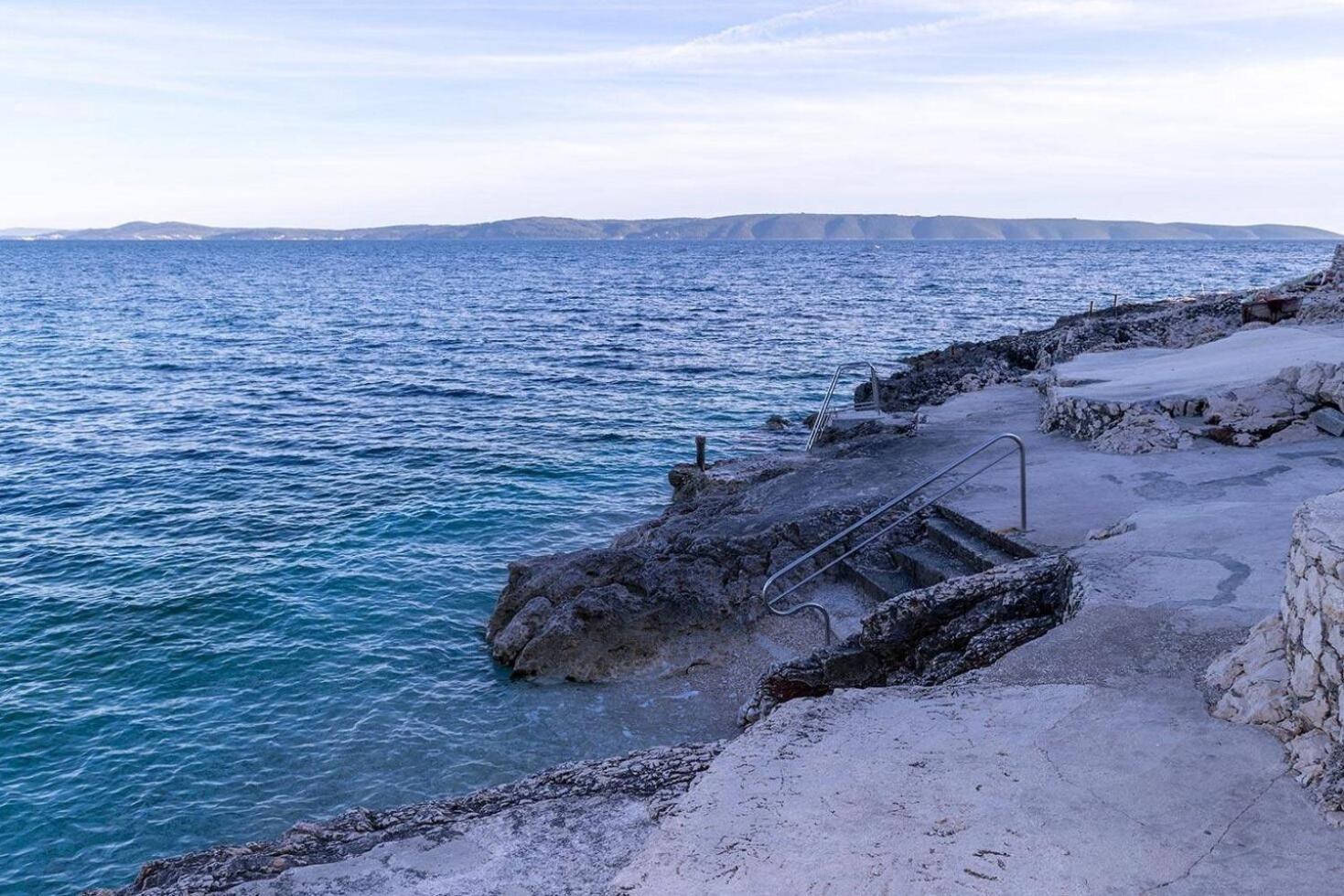 Apartments Brane - 100M From The Beach Trogir Exteriör bild