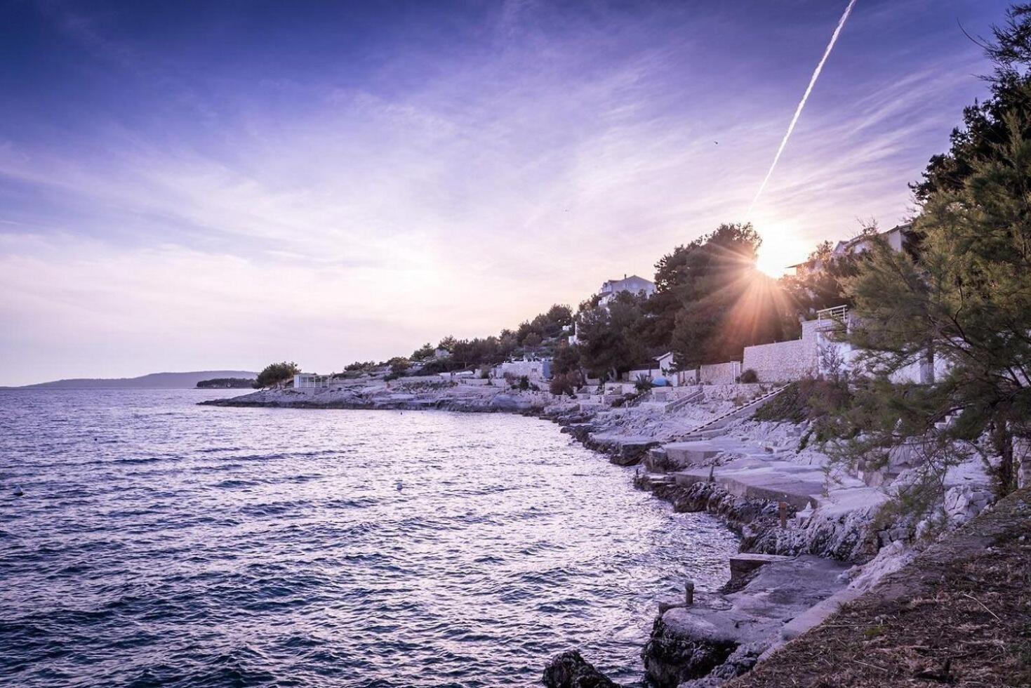 Apartments Brane - 100M From The Beach Trogir Exteriör bild